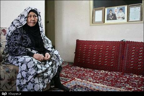 شیرزنی با 7 بار مجروحیت در جنگ ؛ زندگی با عصا و اکسیژن در اتاق 12 متری
